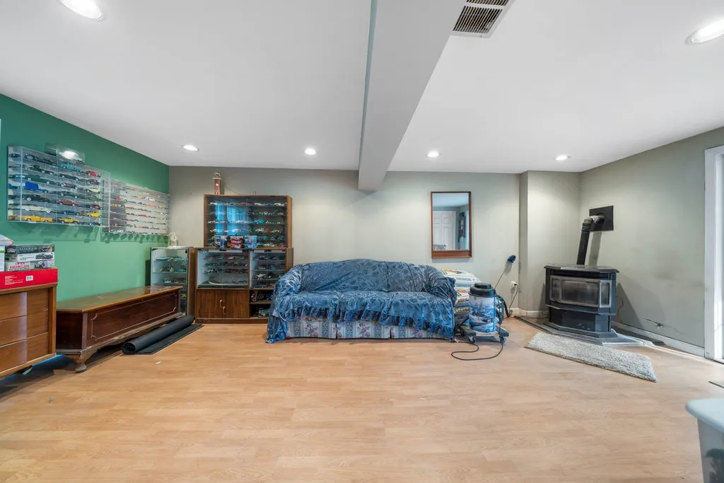 183 Hackett Hill Road Hooksett NH 03106