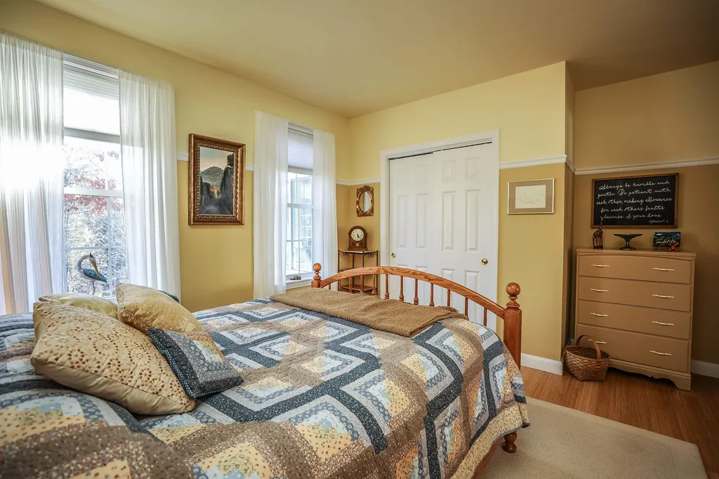 73 Blueberry Drive Manchester NH 03102