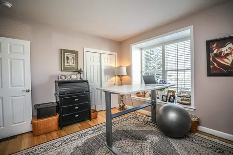 73 Blueberry Drive Manchester NH 03102