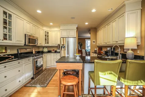 73 Blueberry Drive Manchester NH 03102