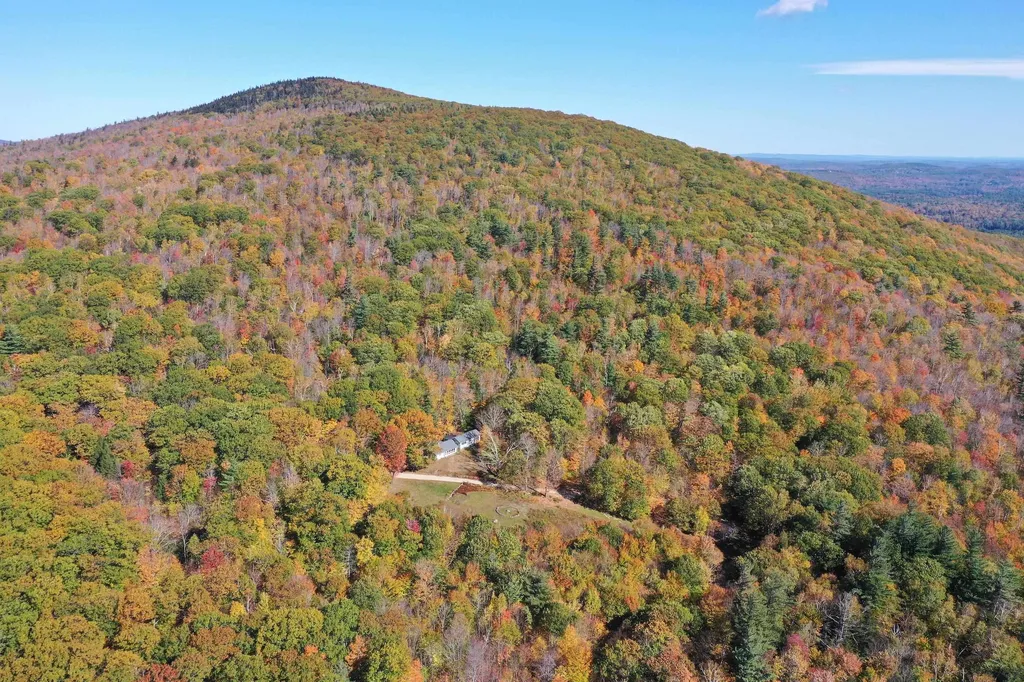 108 Brown Road Newbury NH 03255