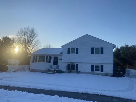 490 Stockdale Circle Rollinsford NH 03869