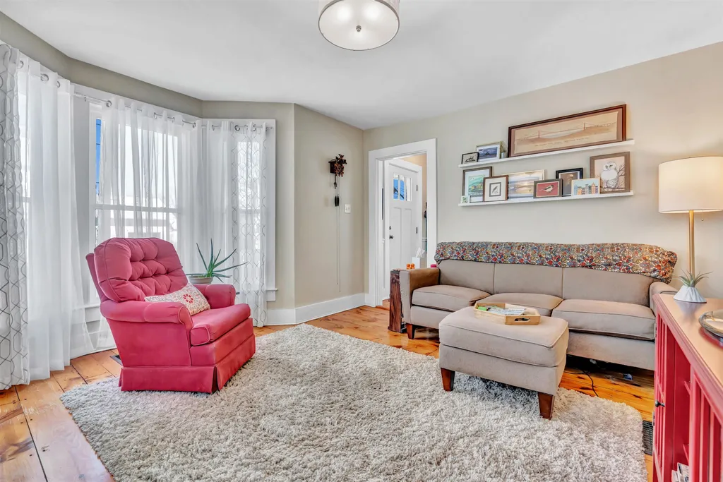 6 Walnut Street Exeter NH 03833