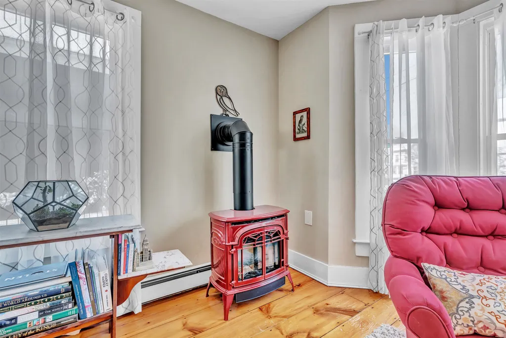 6 Walnut Street Exeter NH 03833