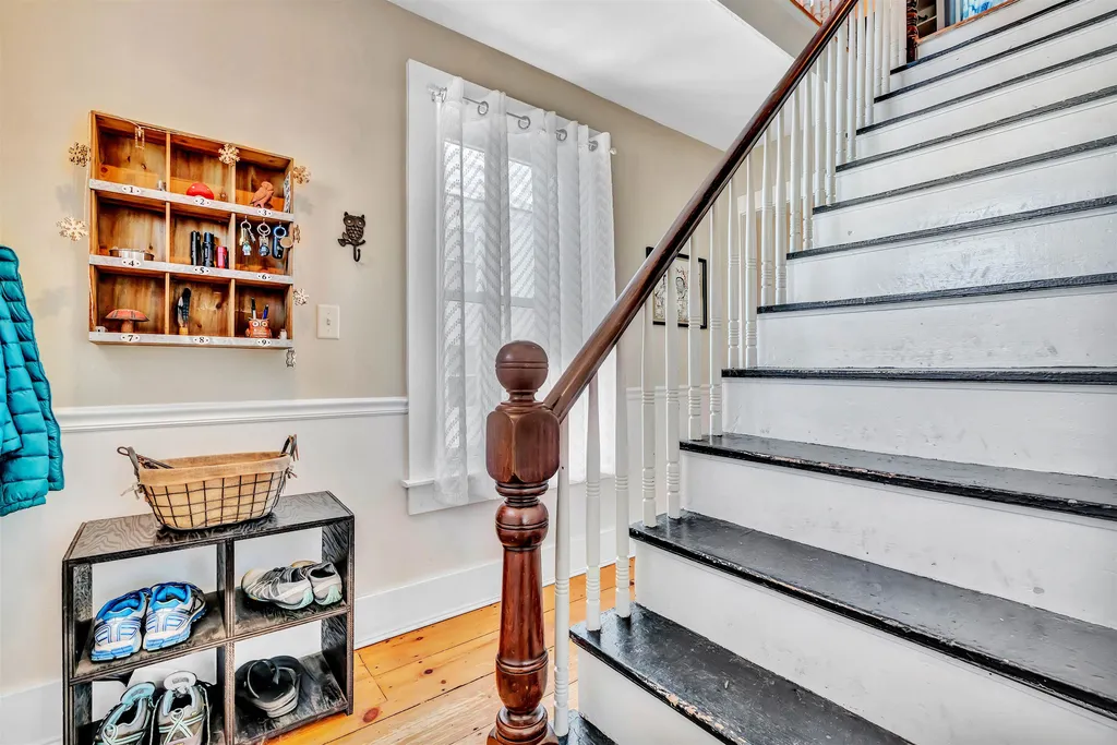 6 Walnut Street Exeter NH 03833