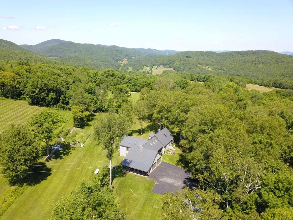 519 Symes Pond Road Ryegate VT 05042