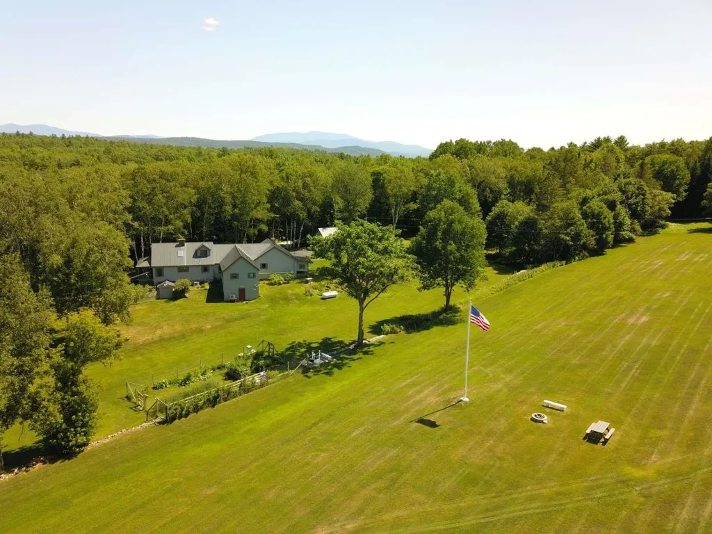 519 Symes Pond Road Ryegate VT 05042