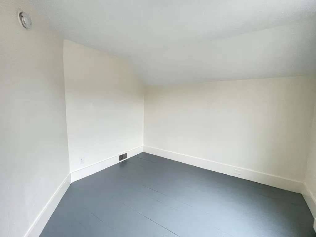 34 Maple Street Rochester NH 03867