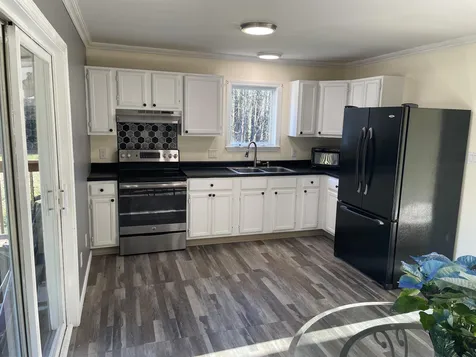 225 Halls Village Road Chester NH 03036