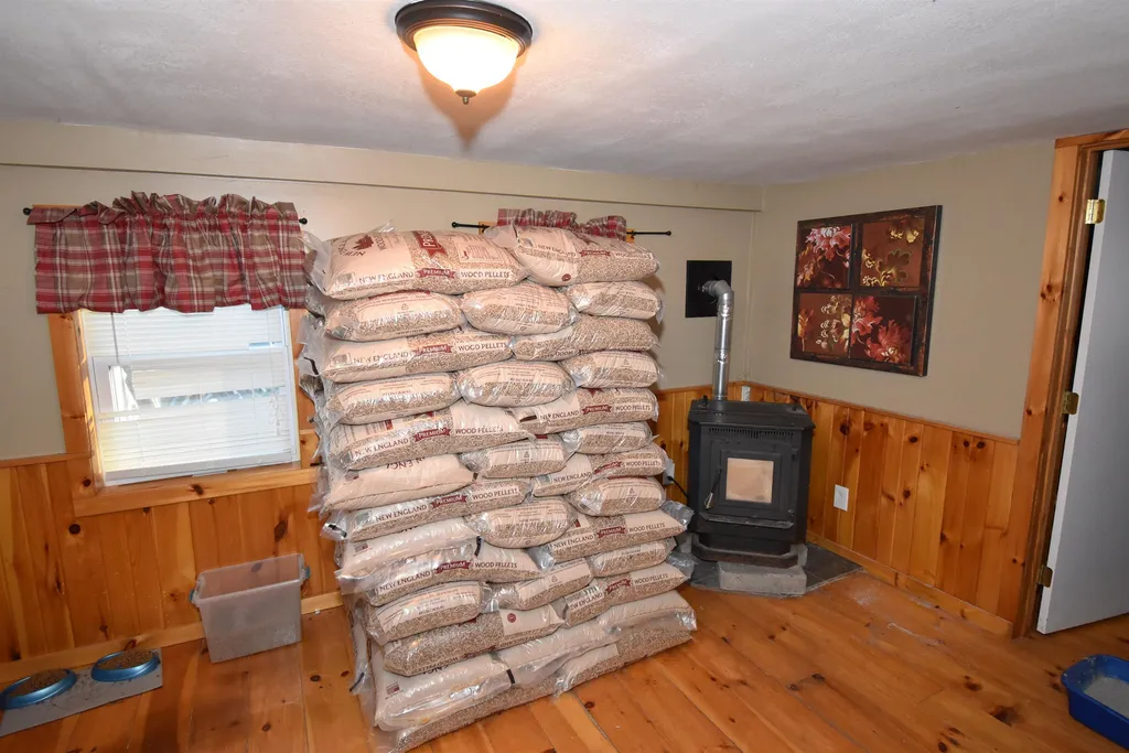 13 Grove Street Newport NH 03773