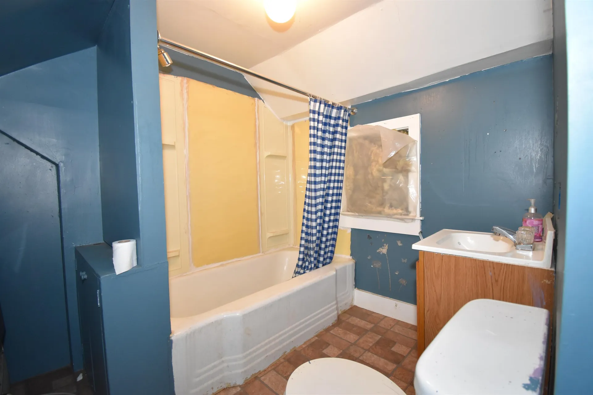 13 Grove Street Newport NH 03773