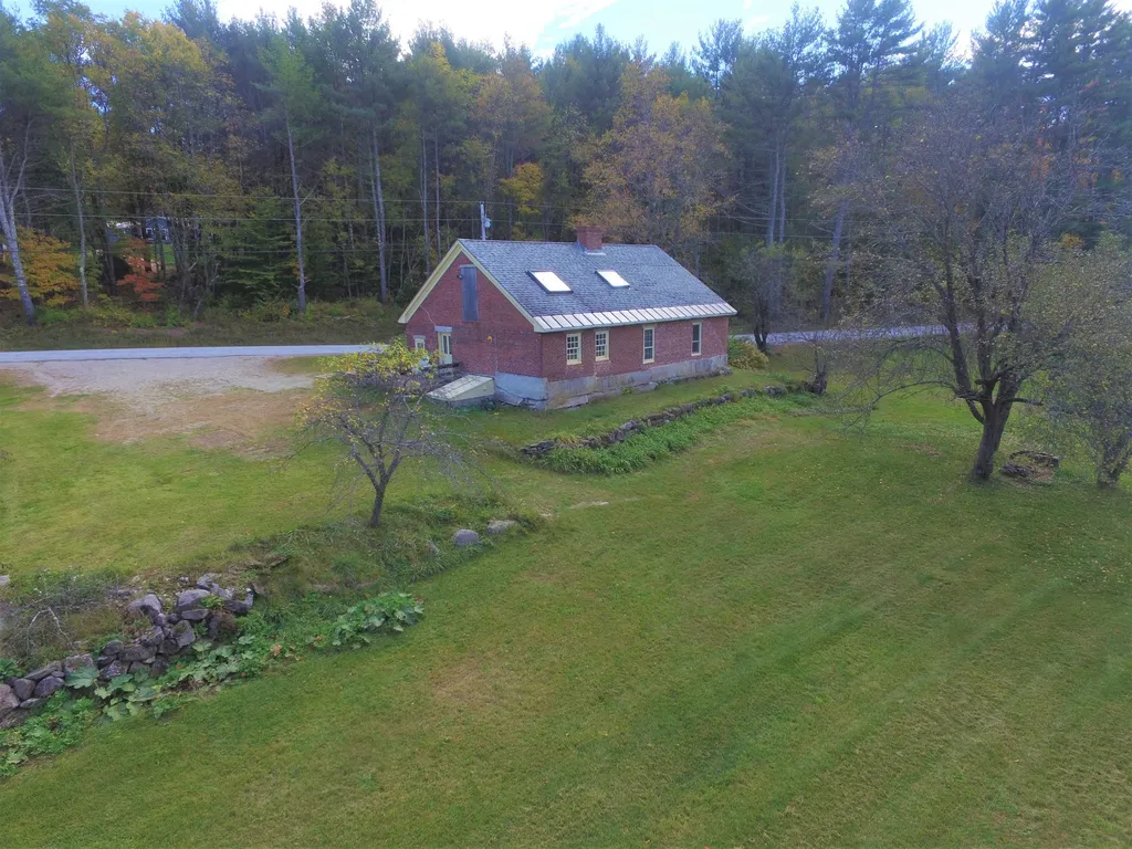 379 Kearsarge Valley Road Sutton NH 03260