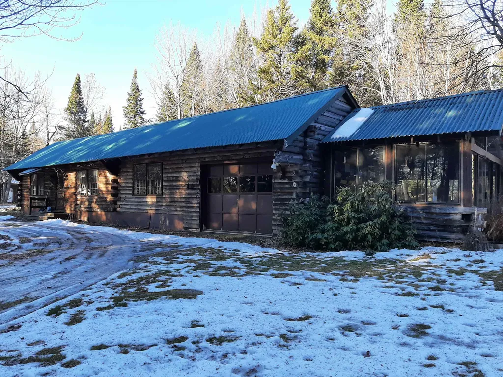 12 Britt Road Pittsburg NH 03592