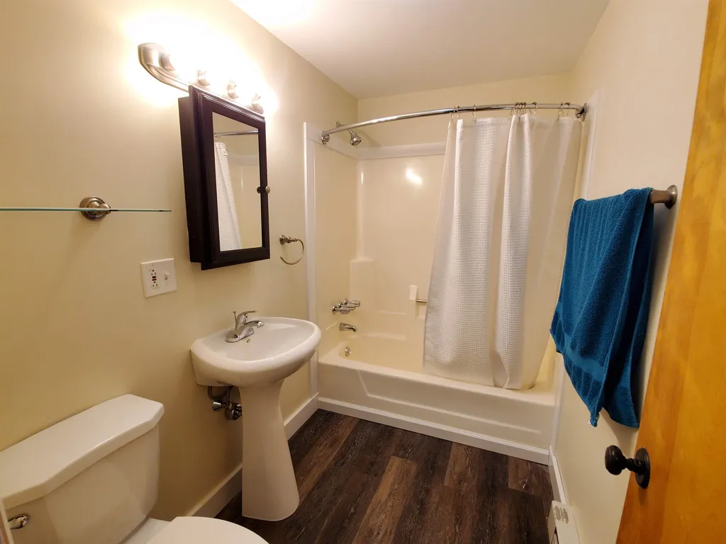 11 Marsten Lane Enfield NH 03748