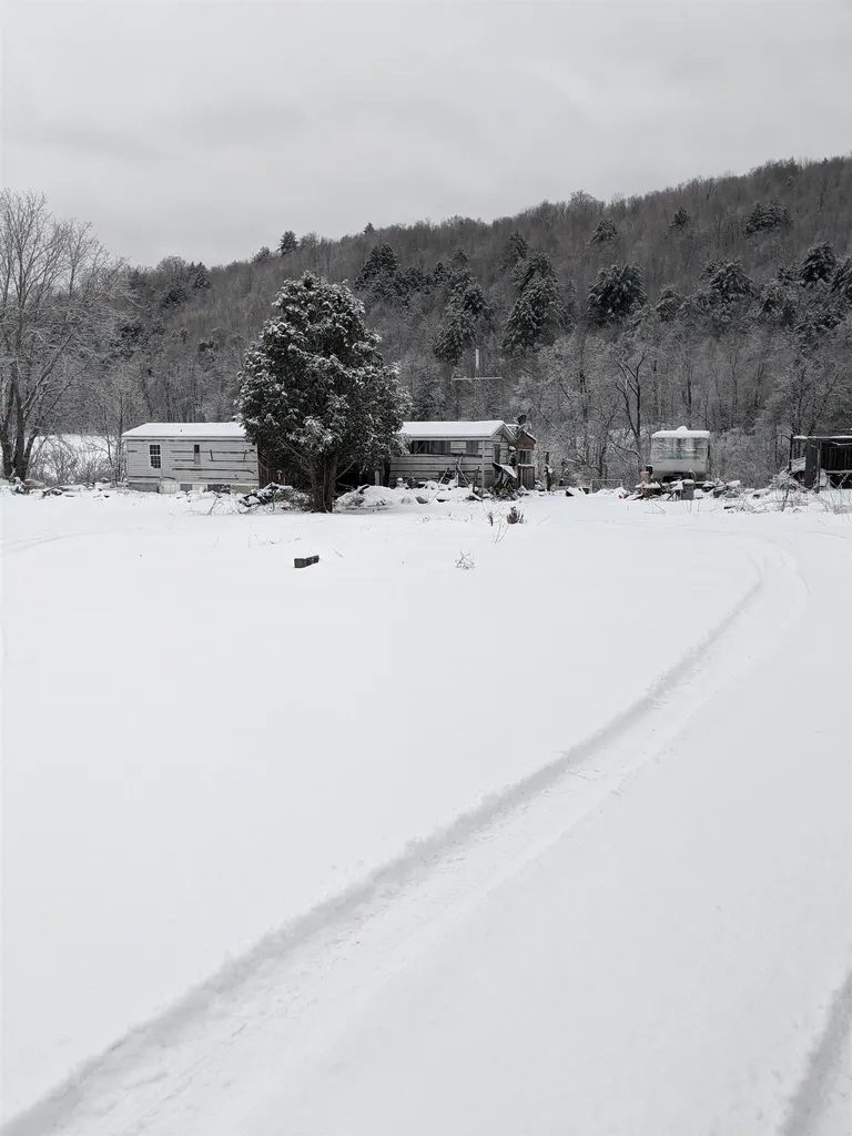 327 Vt Route 14 Royalton VT 05068