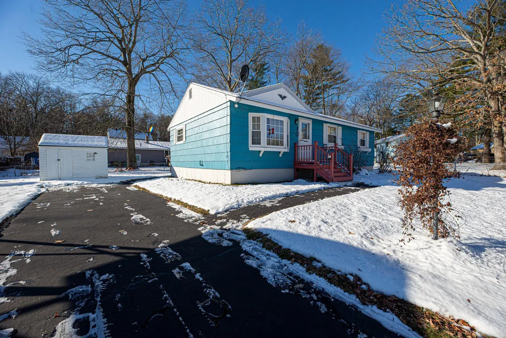 1 Berkshire Lane Dover NH 03820