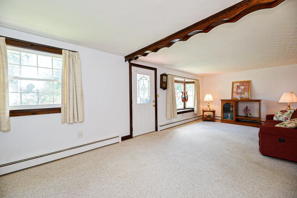 1 Berkshire Lane Dover NH 03820
