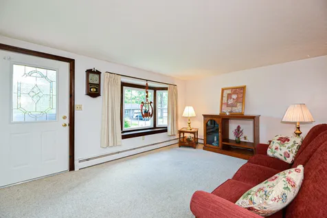 1 Berkshire Lane Dover NH 03820