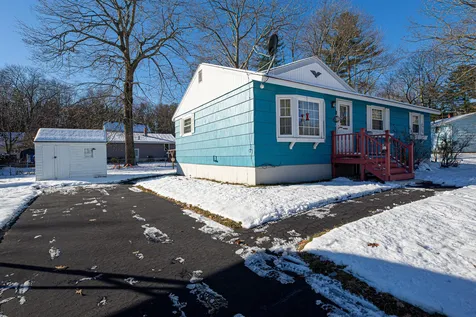 1 Berkshire Lane Dover NH 03820