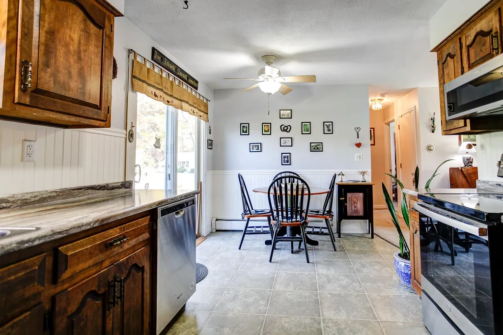 20 Meadow Drive Springfield VT 05156