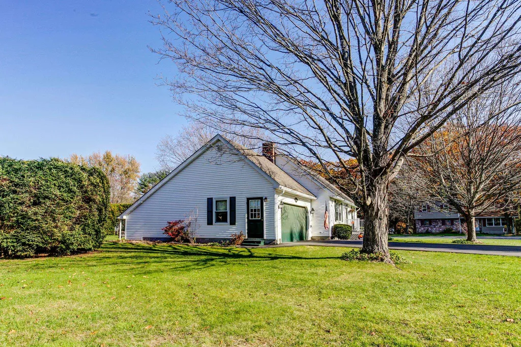 20 Meadow Drive Springfield VT 05156
