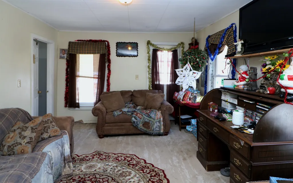 744 Western Avenue Berlin NH 03570