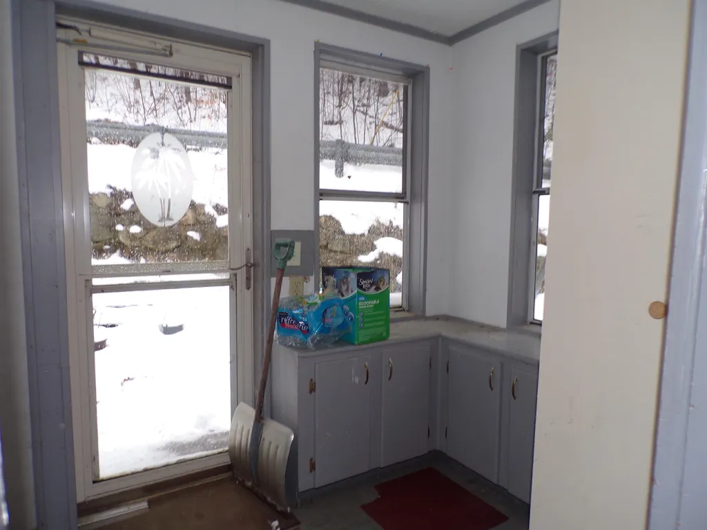96 Clinton Street Laconia NH 03246