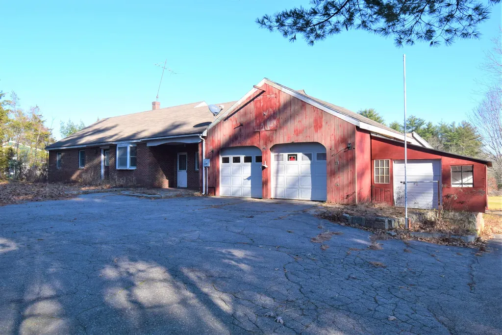 21 Pine Road Brentwood NH 03833