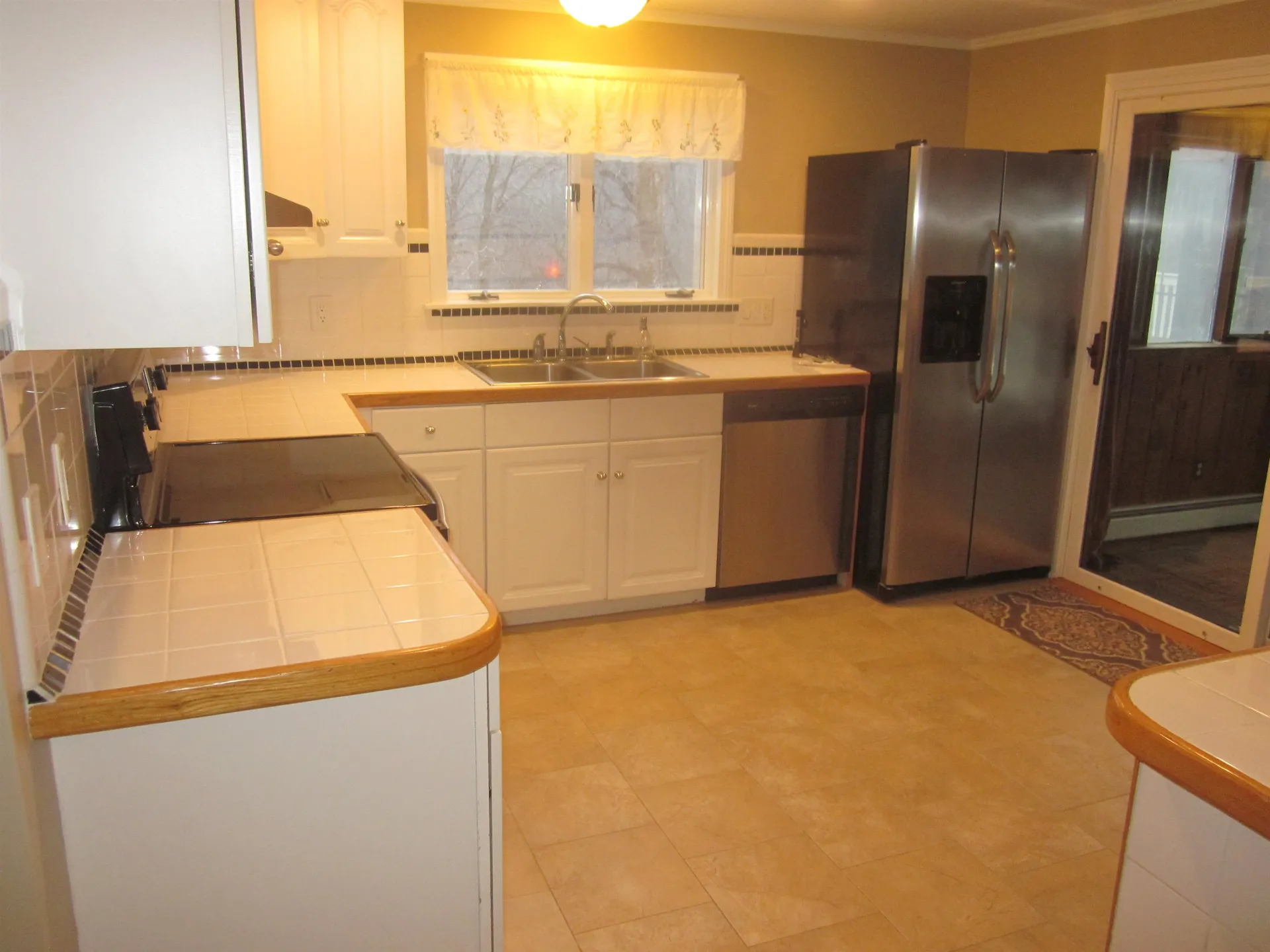 17 High Street Stratham NH 03885