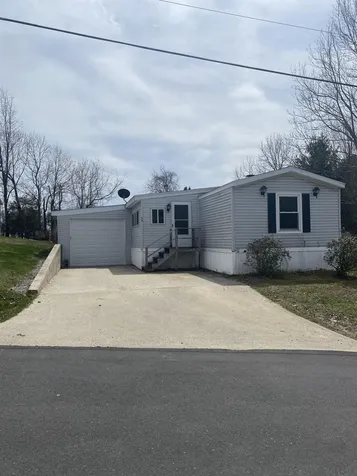 69 Old Hillcrest Drive Greenville NH 03048