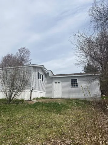 69 Old Hillcrest Drive Greenville NH 03048