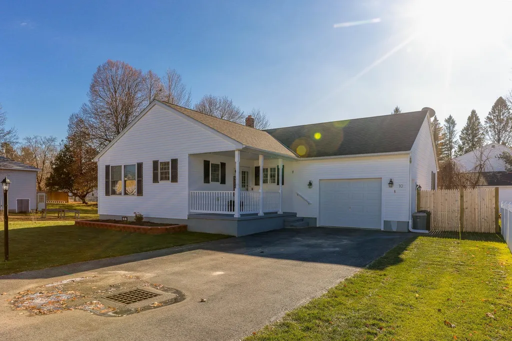10 Haig Street Sanford ME 04073
