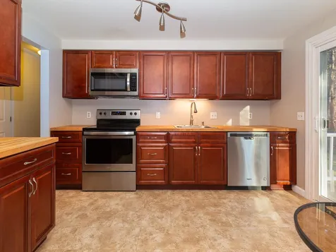 4 Ambler Way Durham NH 03824