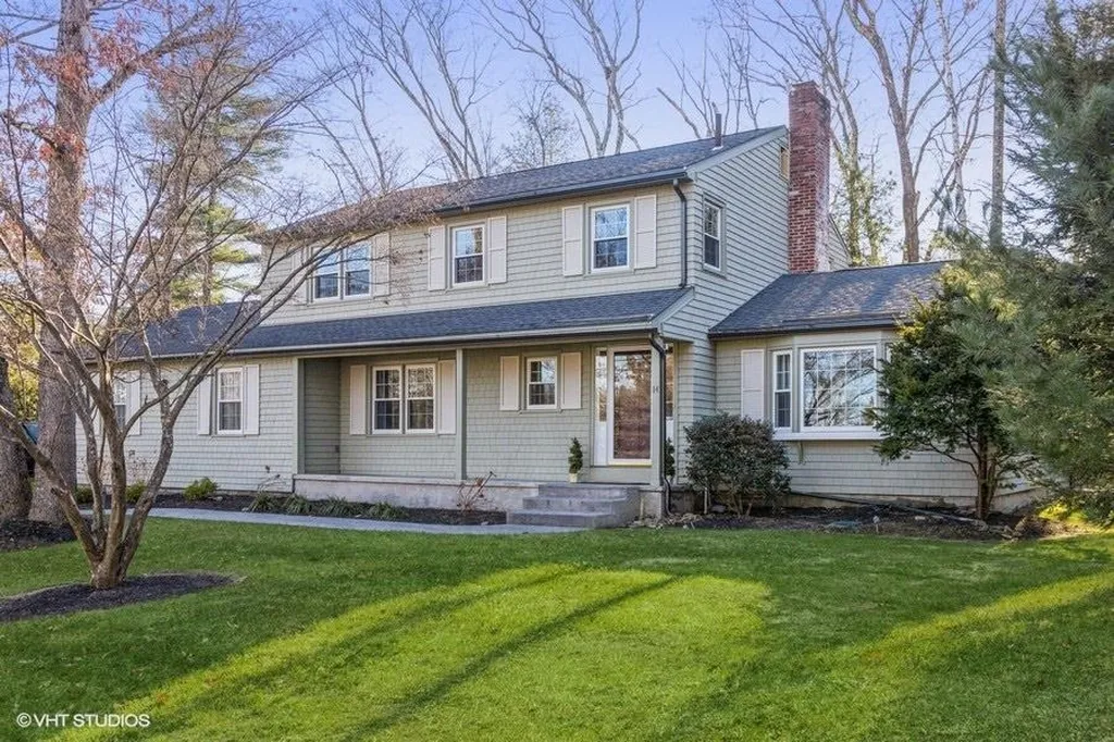 14 Birch Hill Drive Nashua NH 03063