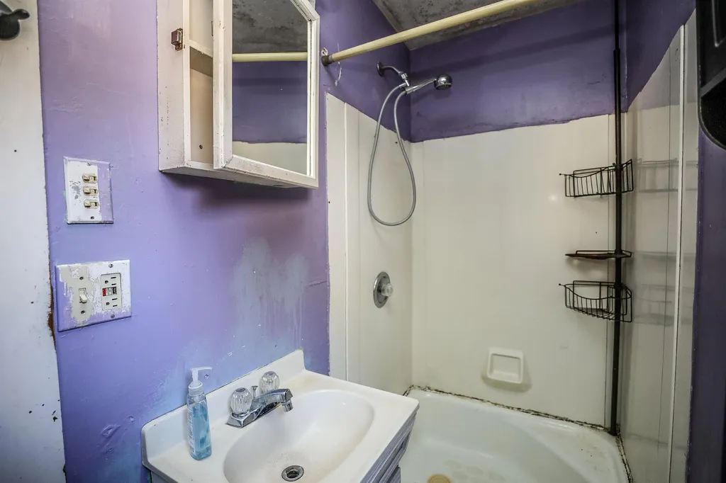 9e Cabana Drive Peterborough NH 03458