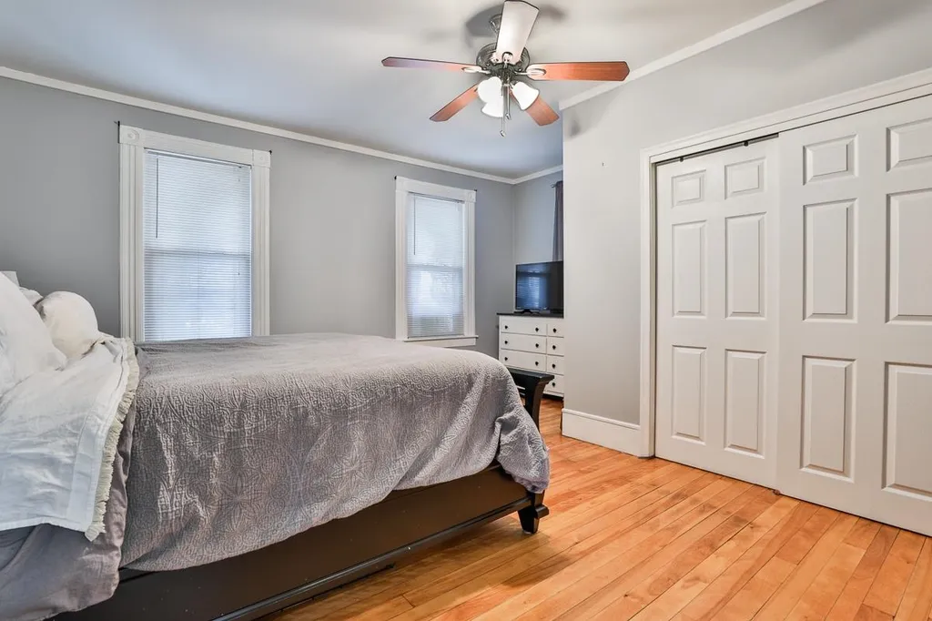 79 Whitney Street Nashua NH 03064