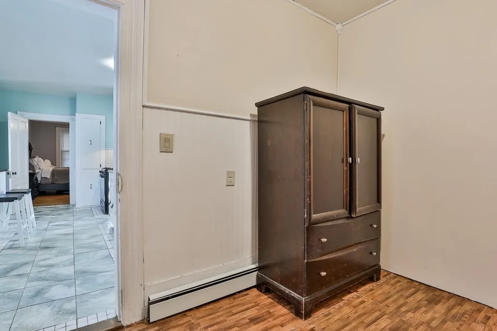 79 Whitney Street Nashua NH 03064