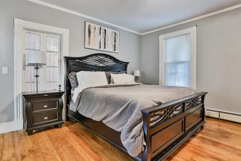 79 Whitney Street Nashua NH 03064