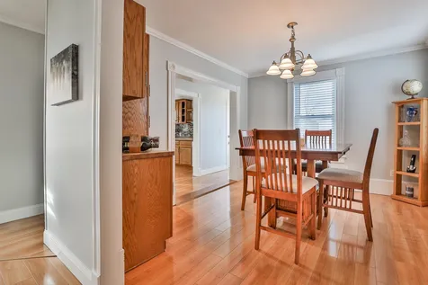 79 Whitney Street Nashua NH 03064