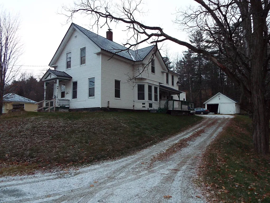 30 Highland Avenue Littleton NH 03561
