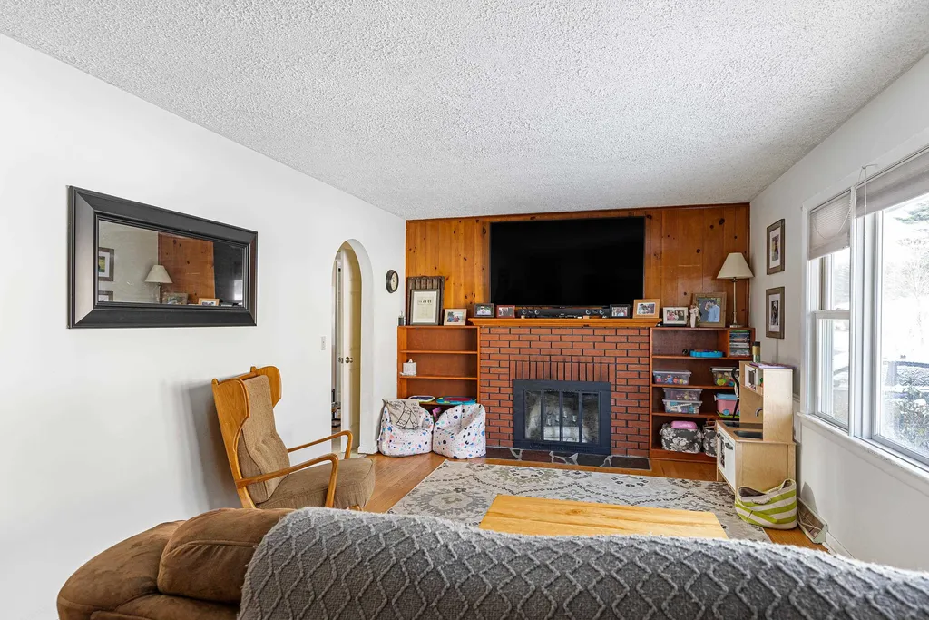 13 Hanover Street South Burlington VT 05403