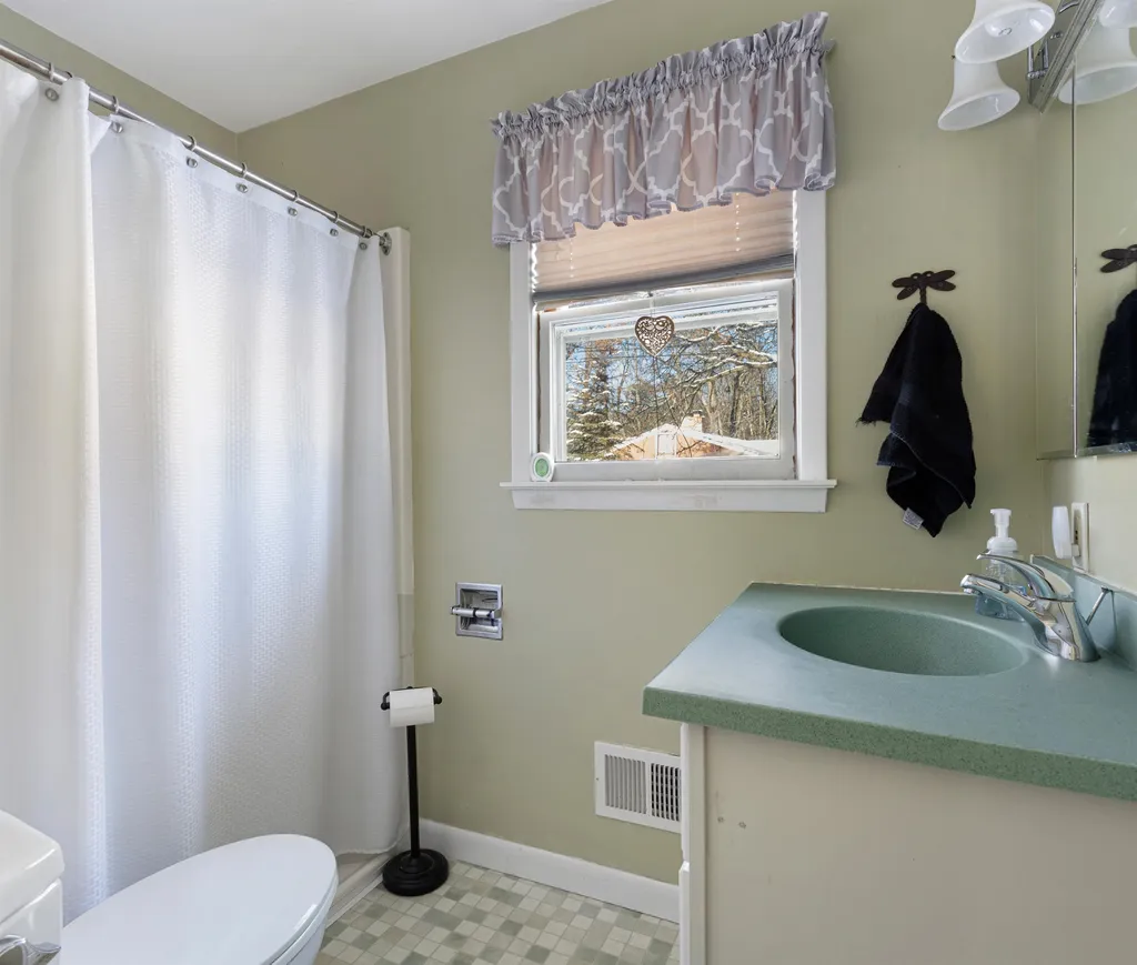 13 Hanover Street South Burlington VT 05403