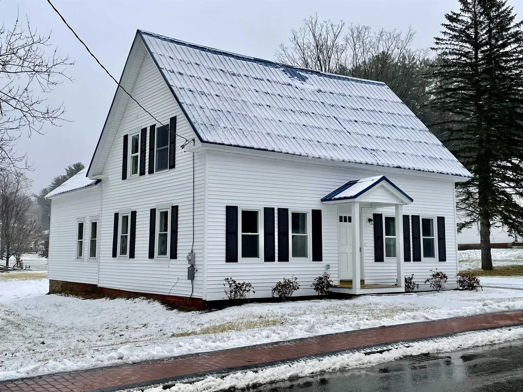 15 School Street Belmont NH 03220