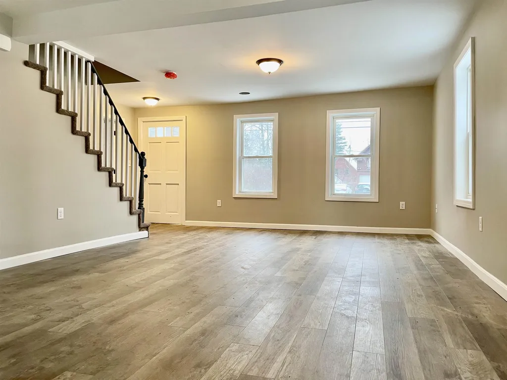 15 School Street Belmont NH 03220