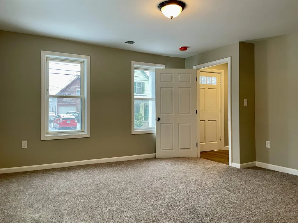 15 School Street Belmont NH 03220