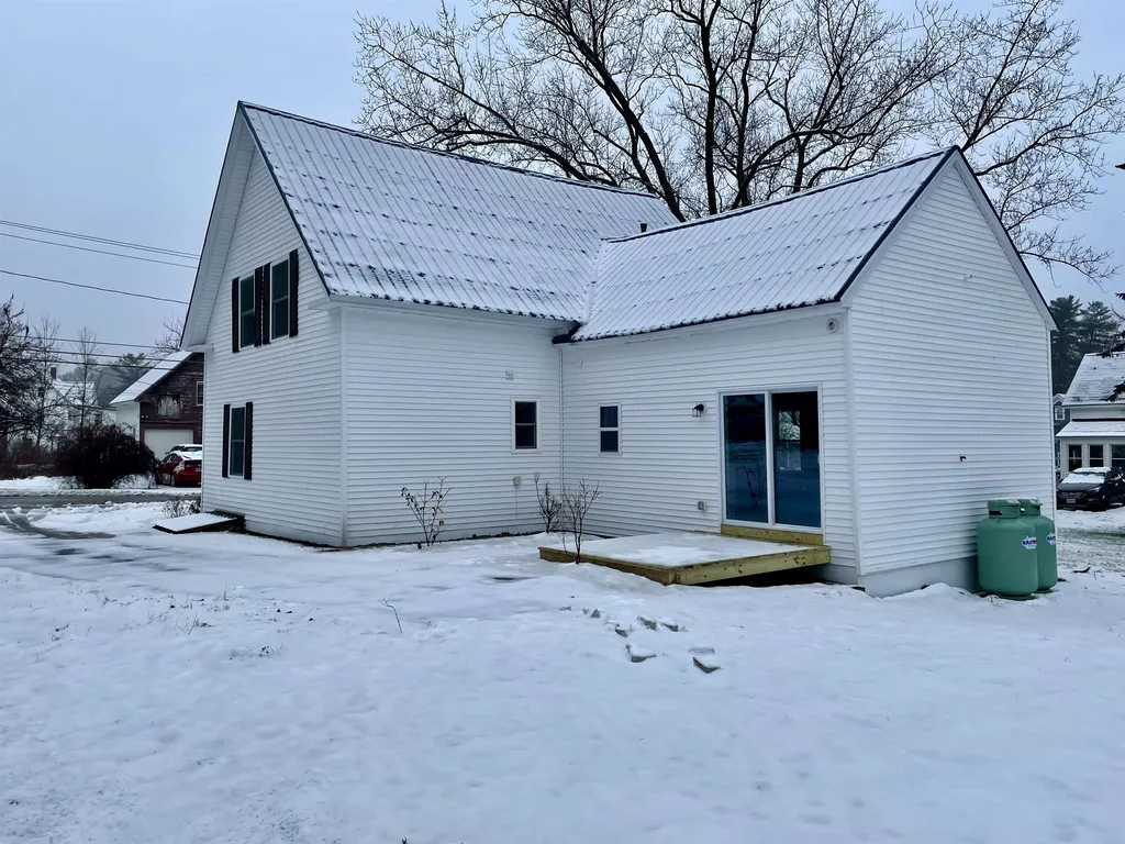 15 School Street Belmont NH 03220