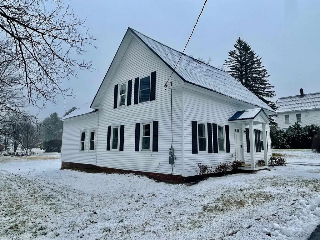 15 School Street Belmont NH 03220