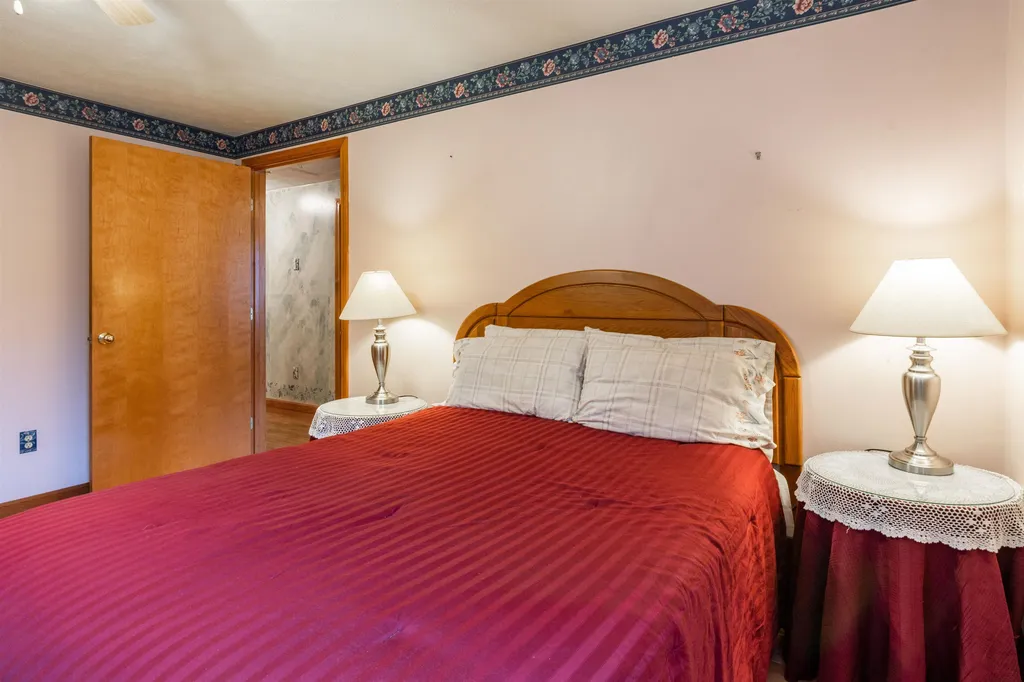 15 Tamarack Court Manchester NH 03103