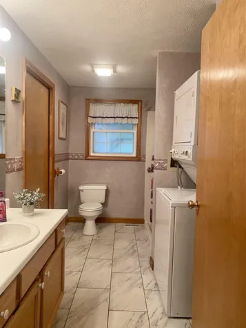 15 Tamarack Court Manchester NH 03103