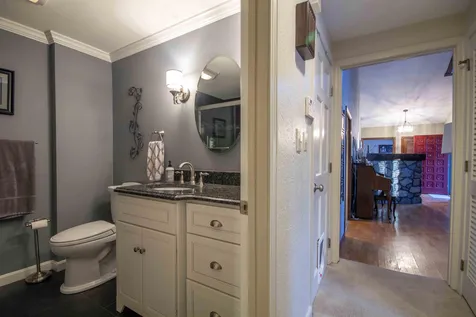 7 Gordon Drive Londonderry NH 03053